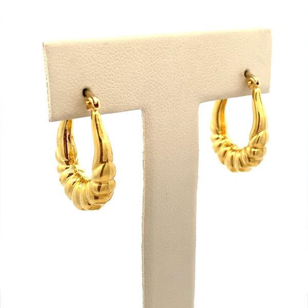18K Oval Scalloped Hoop Earrings Image 2 Classic Creations In Diamonds & Gold Venice, FL