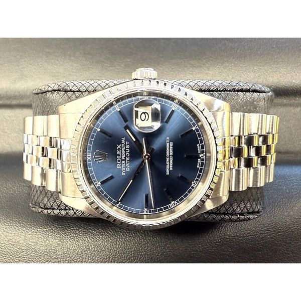 Pre-Owned Rolex Datejust 16220 36MM