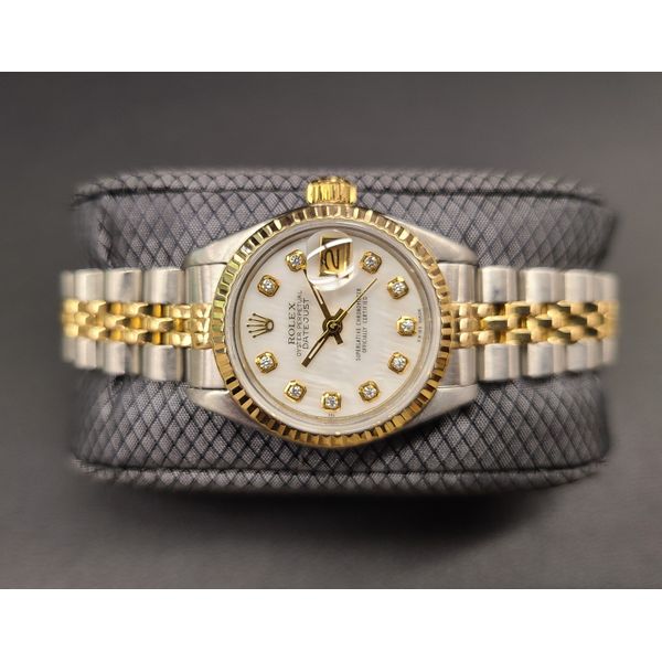 Rolex Lady's Oyster Perpetual Datejust 69173 26MM Cowardin's Jewelers Richmond, VA