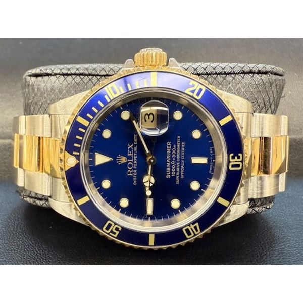 Pre-Owned Rolex Submariner 16613 40MM 
