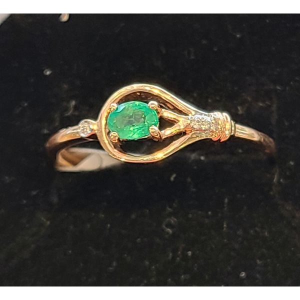 Emerald Ring Image 2 DJ's Jewelry Woodland, CA