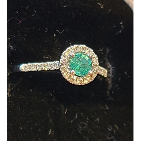 Emerald and Diamond Ring Image 2 DJ's Jewelry Woodland, CA