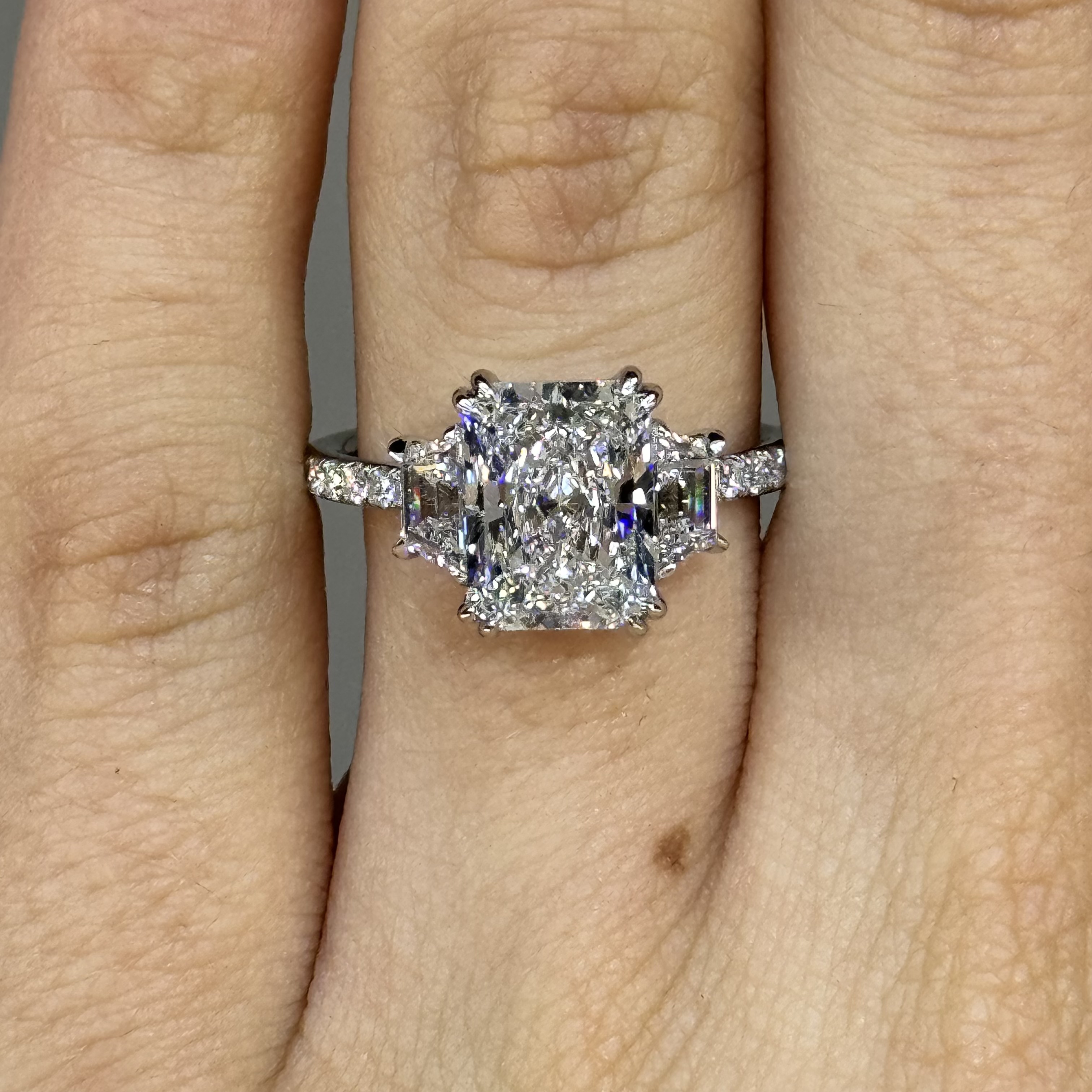 GIA 2.75ct E VS1 Radiant "Samantha" Engagement Ring Forever Diamonds New York, NY
