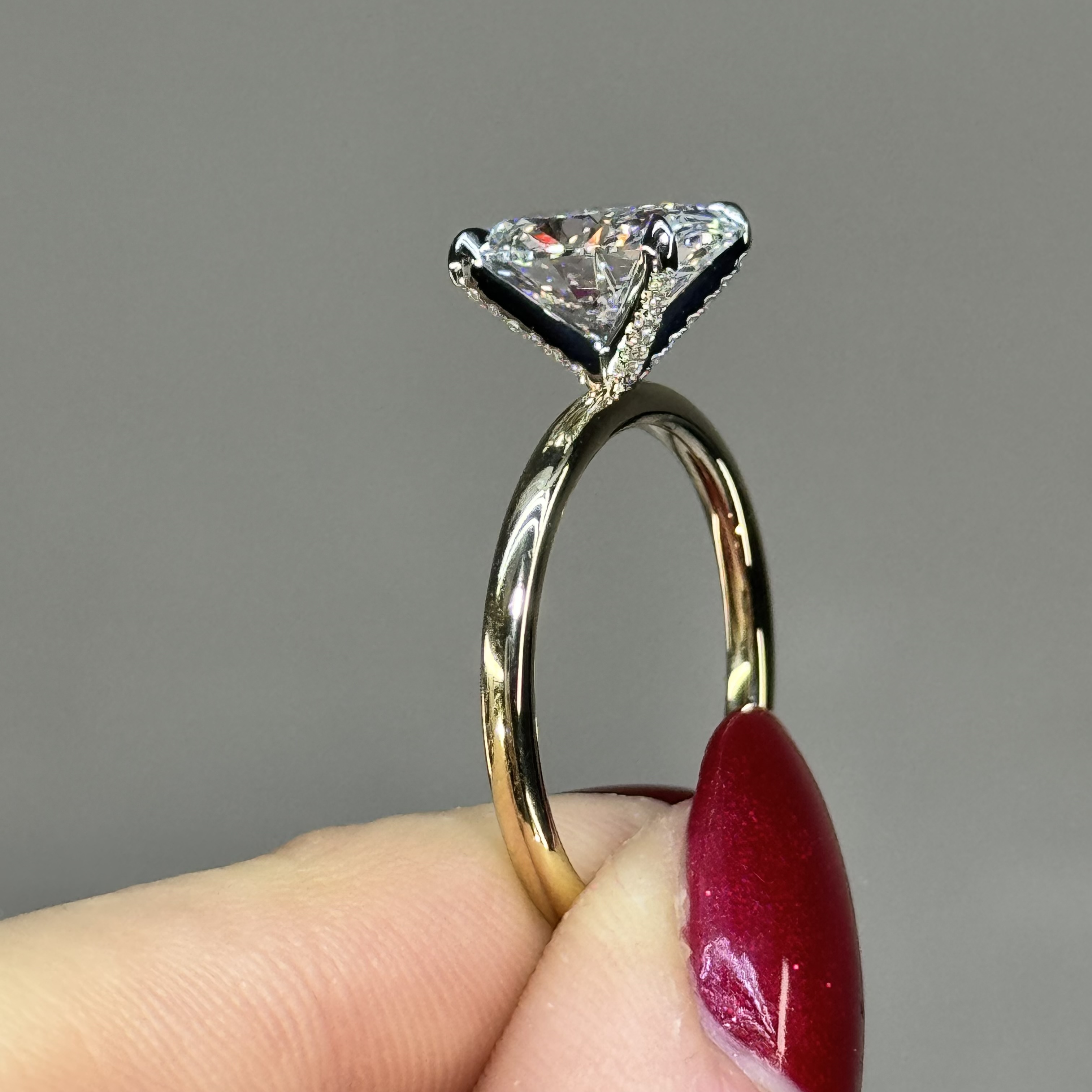 1.50ct G VS2 Oval "Lily" Engagement Ring Image 3 Forever Diamonds New York, NY