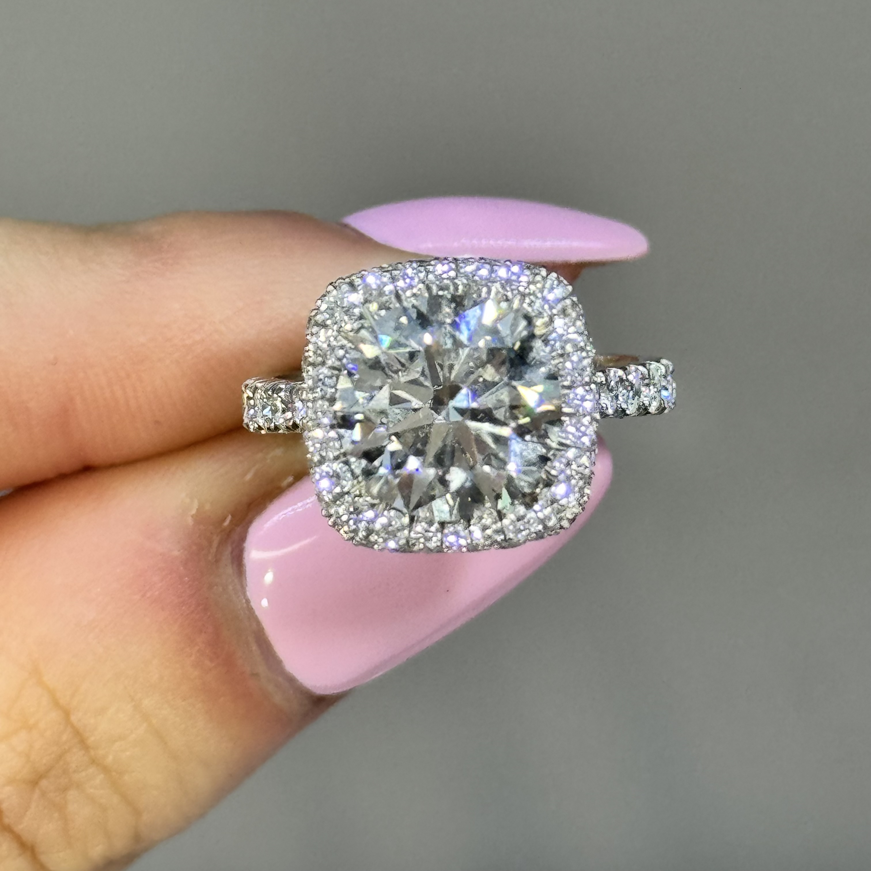 3.52ct GIA E VS2 Round "Elizabeth" Engagement Ring Image 4 Forever Diamonds New York, NY