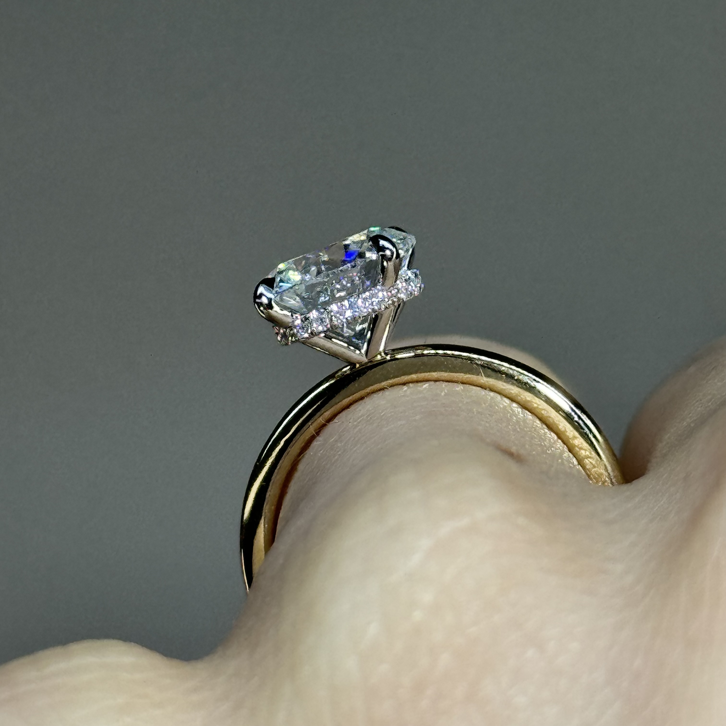 2.50ct E VS2 Round "Juliet" Engagement Ring Image 3 Forever Diamonds New York, NY