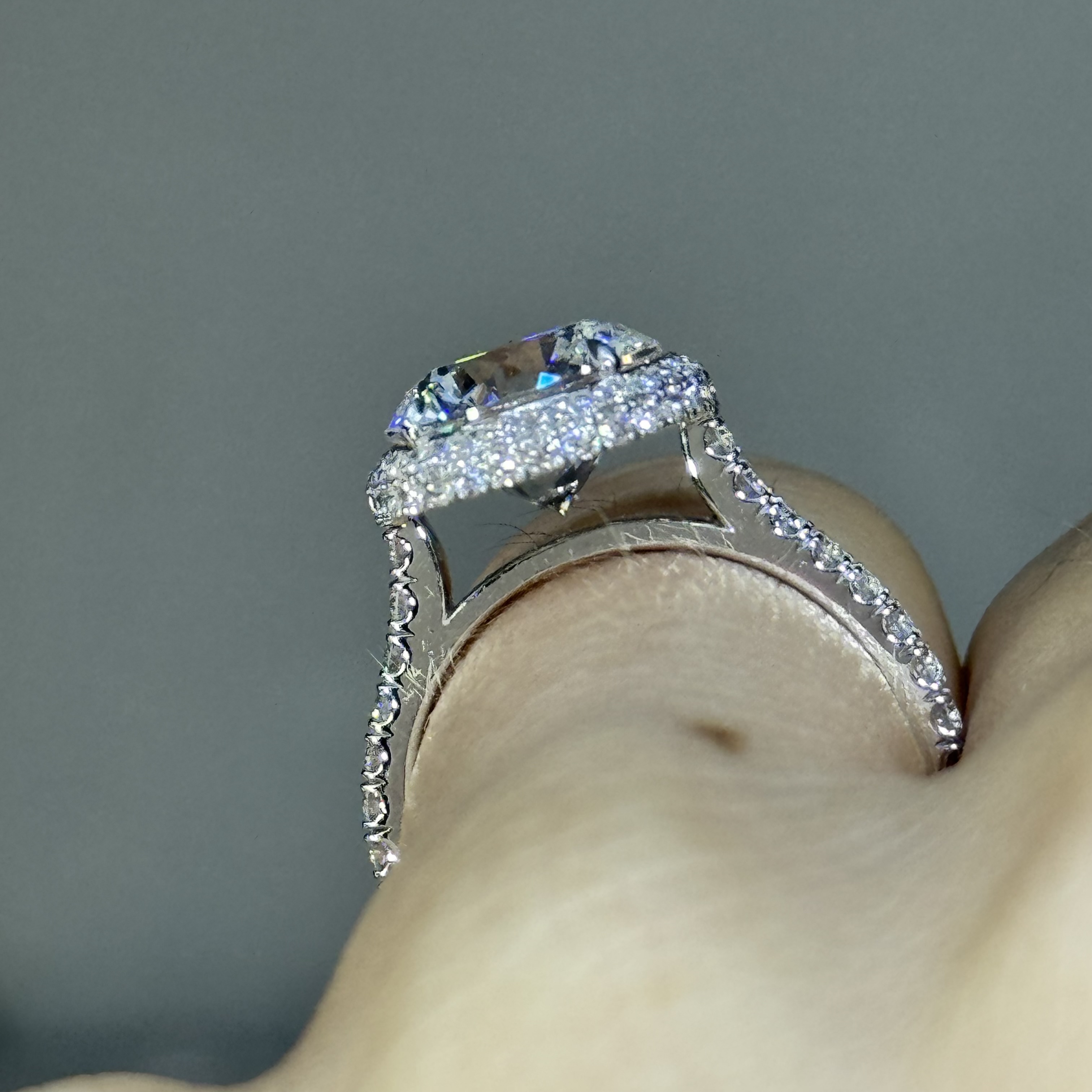 3.26ct GIA F VS2 Round "Hazel" Engagement Ring Image 3 Forever Diamonds New York, NY