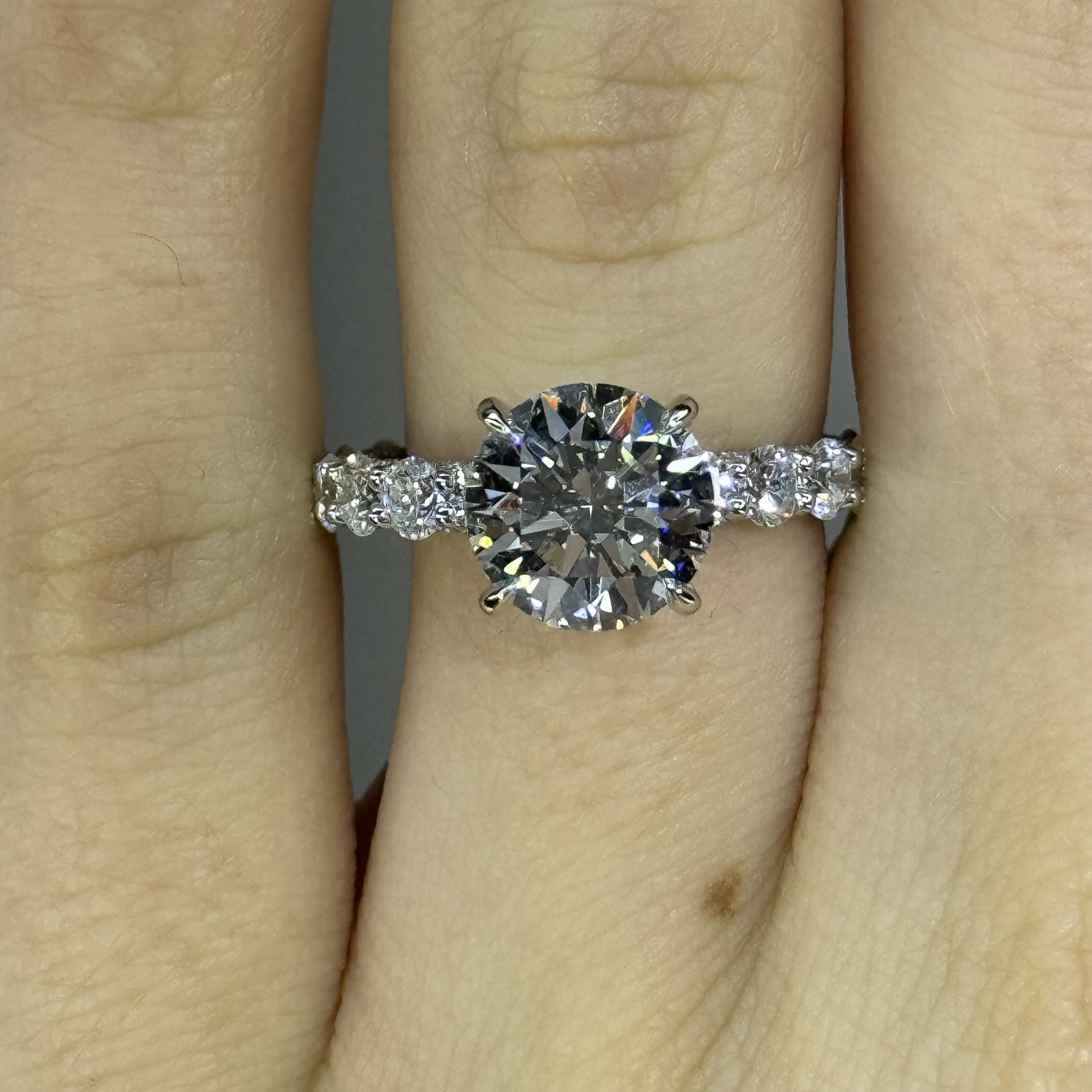 2.60ct G VS2 Round "Erinn" Engagement Ring Image 2 Forever Diamonds New York, NY