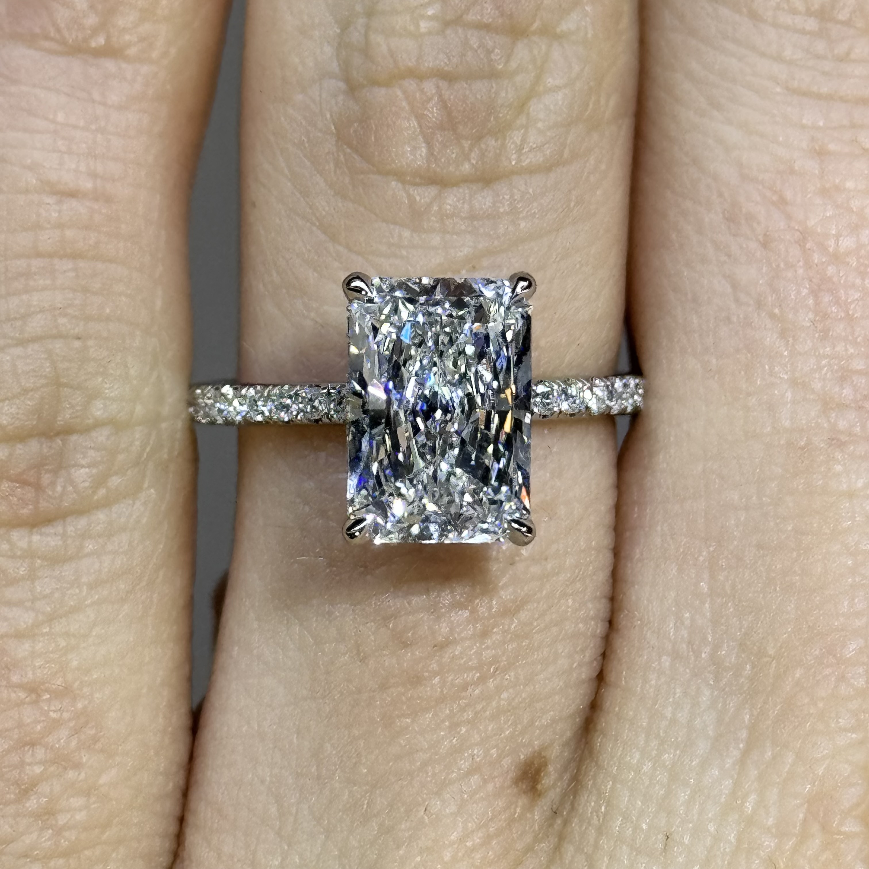 2.90ct D VS2 Radiant "Gemma" Engagement Ring Image 4 Forever Diamonds New York, NY