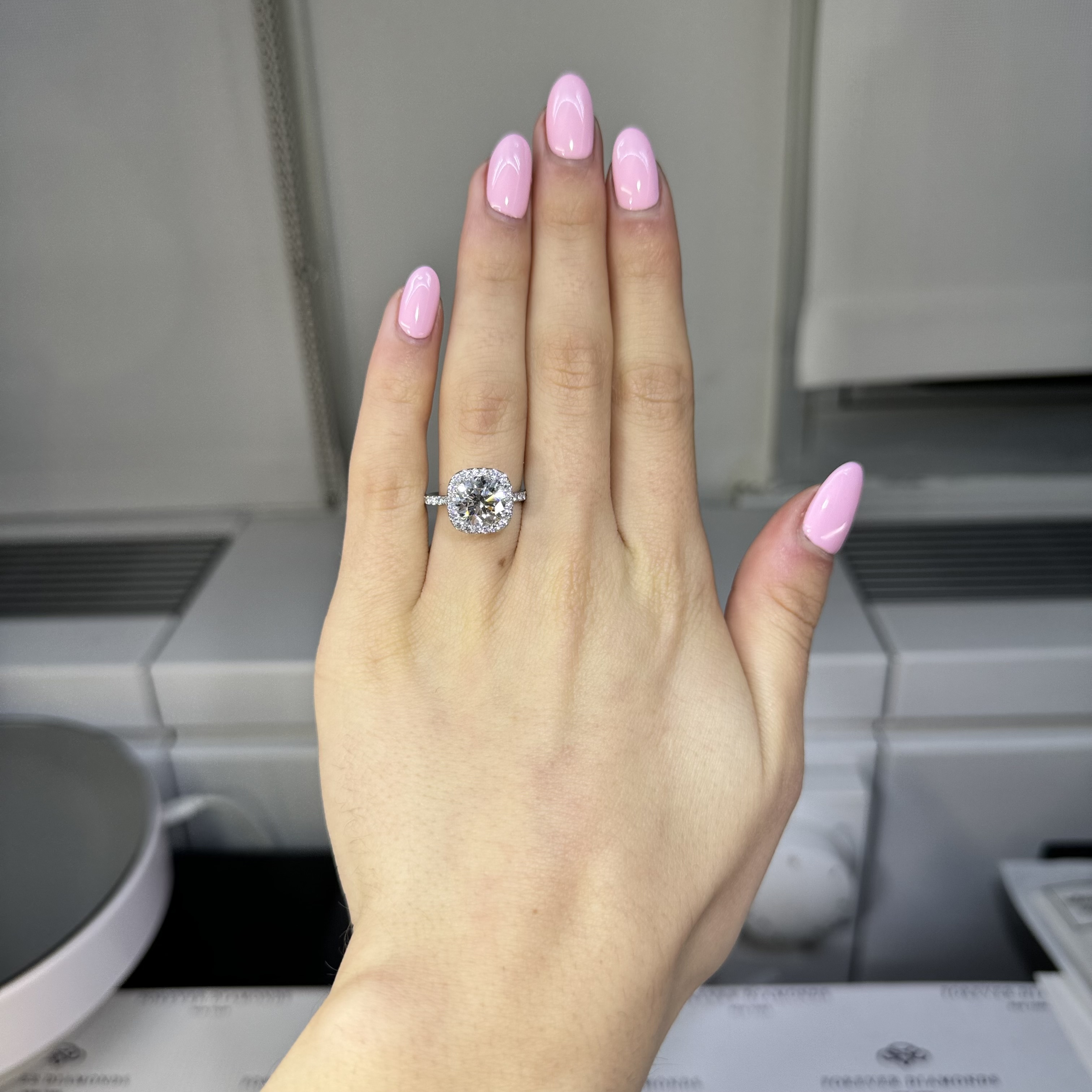 2.72ct GIA E VS2 Round "Leslie" Engagement Ring Image 4 Forever Diamonds New York, NY