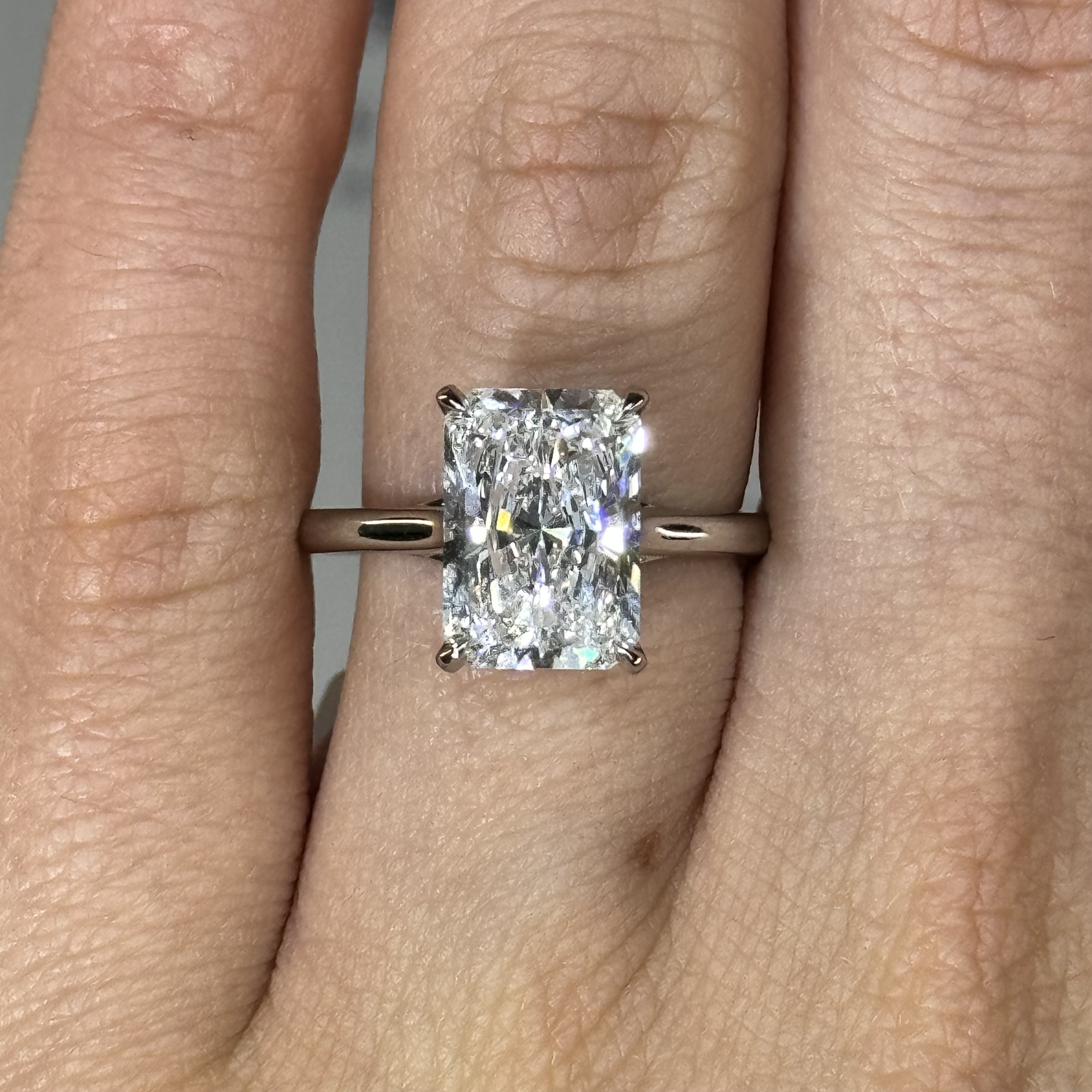 GIA 3.80ct E VS1 Radiant "Lisa" Engagement Ring Image 2 Forever Diamonds New York, NY