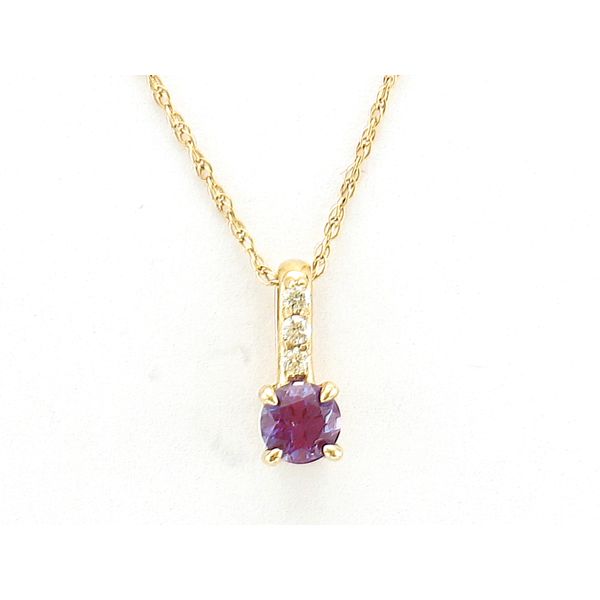 Pendants Harr's Jewelry St. Johns, MI