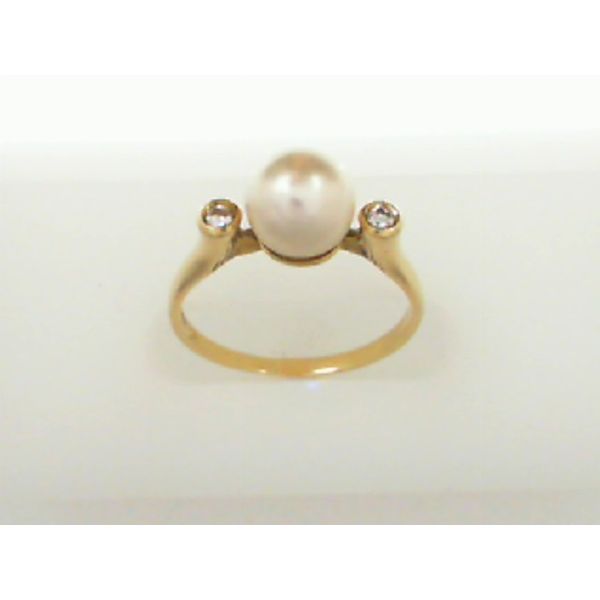 ESTATE PEARL AND DIAMOND RING  Hart's Jewelry Wellsville, NY