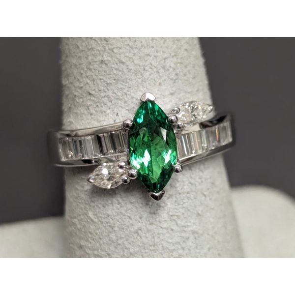 14kw Tsavorite Garnet Ring