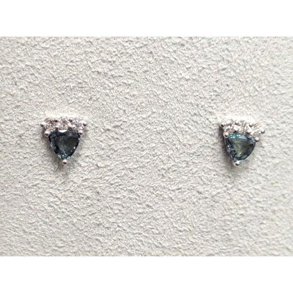 14kw Alexandrite and Diamond Earrings