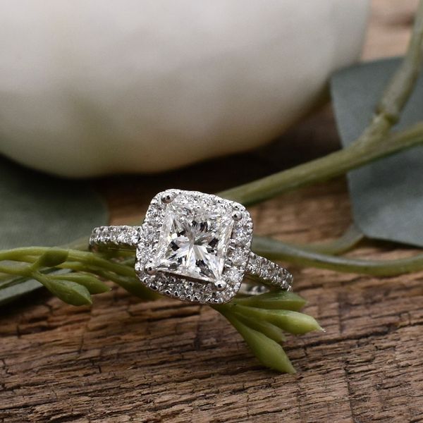 14K White Gold Ladies Halo Diamond Engagement Ring  Image 2 Jones Jeweler Celina, OH