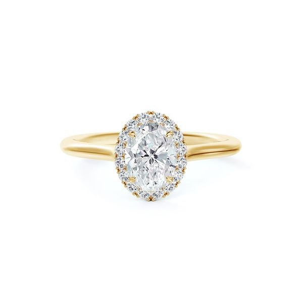 Forevermark Center of My Universe® Oval Halo Engagement Ring James & Williams Jewelers Berwyn, IL