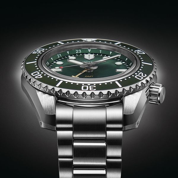 Seiko 42mm Prospex Green 1968 Diver's Modern Re-interpretation GMT Automatic Watch, SPB381 Image 4 James & Williams Jewelers Berwyn, IL