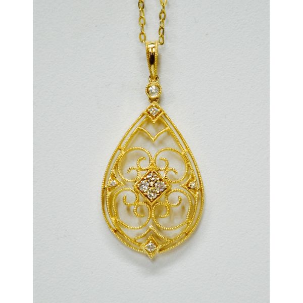14K Yellow Gold & Diamond Vintage Style Pendant McCoy Jewelers Bartlesville, OK