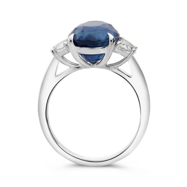 Sapphire Diamond three stone ring Image 2 Mystique Jewelers Alexandria, VA