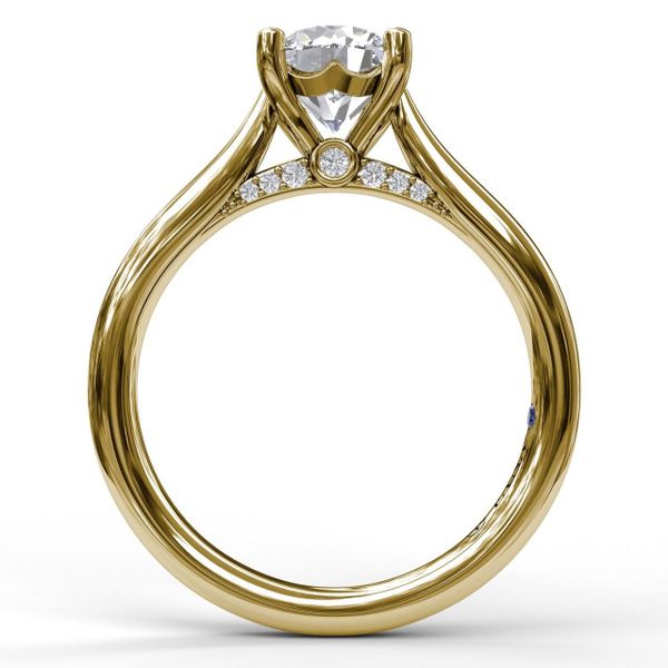 Yellow Gold Round Cut Solitaire With Decorated Bridge