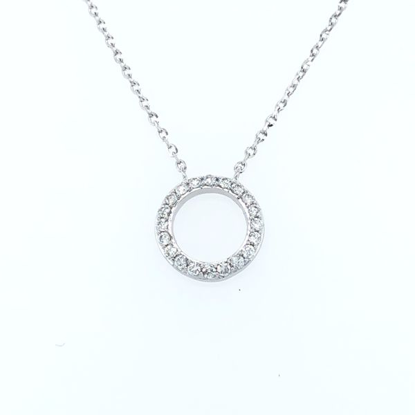 14 kt White Gold Diamond Circle Necklace