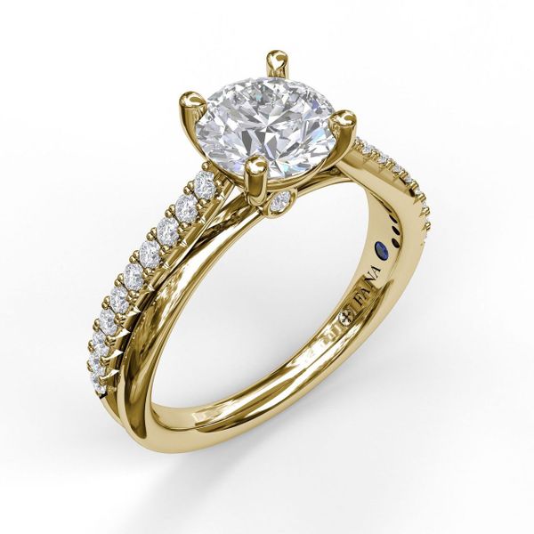 Yellow Gold Round Cut Solitaire With Criss Cross Band