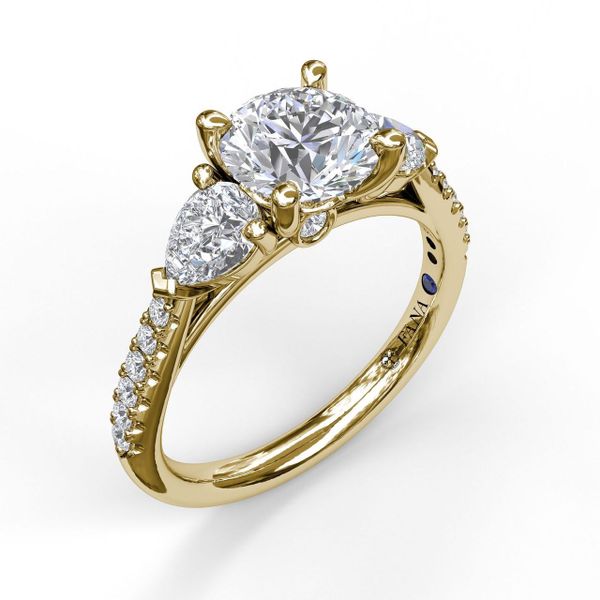 14 kt Yellow Gold 3-Stone Engagement Ring 