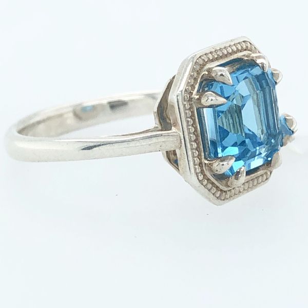 Sterling Silver Blue Topaz Ring 