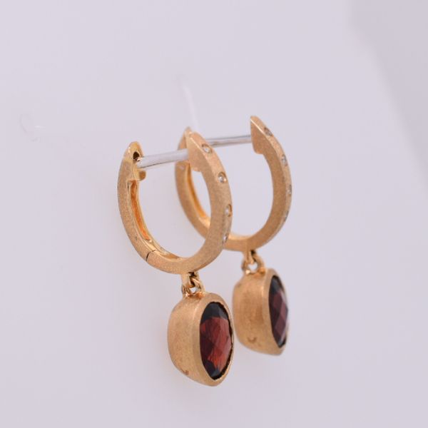 14 kt Yellow Gold Satin Finished Garnet and Diamond Earrings