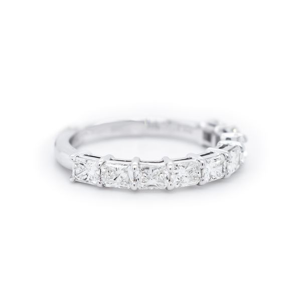 Anniversary Ring Image 3 Roberts Jewelers Jackson, TN