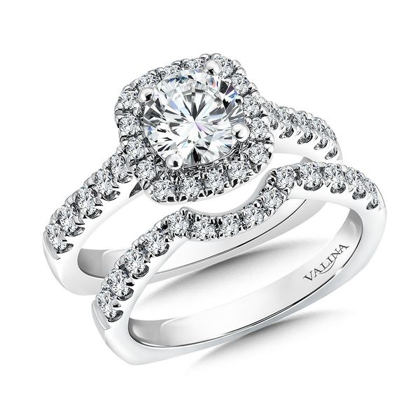 CUSHION SHAPE HALO DIAMOND ENGAGEMENT RING Image 3 Sanders Jewelers Gainesville, FL