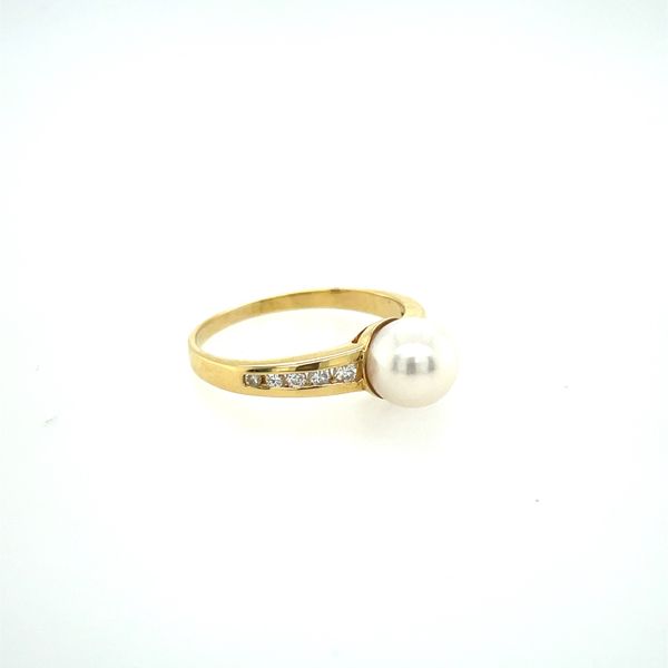 14kt Yellow Gold Pearl & Diamond Ring Image 2 Swede's Jewelers East Windsor, CT