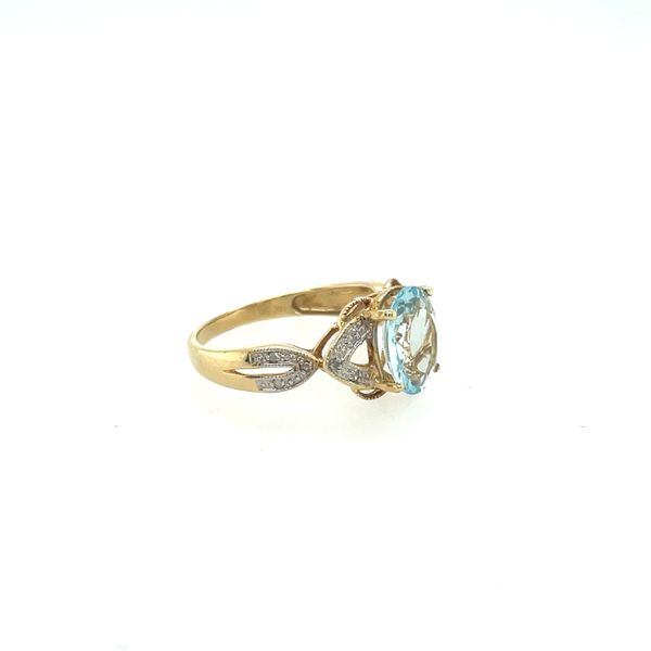 14kt Yellow Gold Aquamarine Diamond Ring Image 2 Swede's Jewelers East Windsor, CT