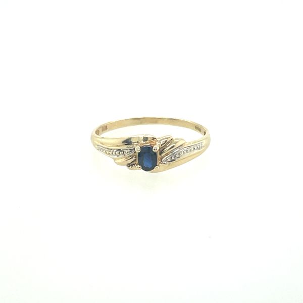 14kt Yellow Gold Sapphire Ring Swede's Jewelers East Windsor, CT