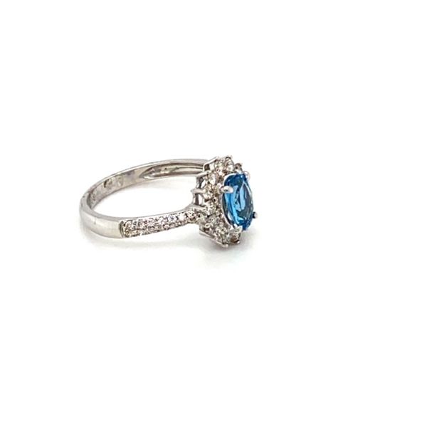 Aquamarine and Diamond Pave Ring Image 3 Toner Jewelers Overland Park, KS