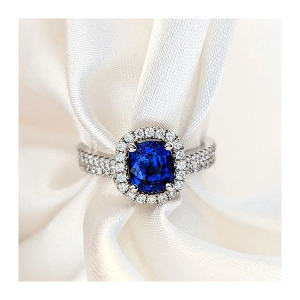 Blue Sapphire & Diamond Bridal Set Image 2 Vandenbergs Fine Jewellery Winnipeg, MB