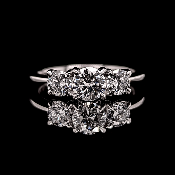3-Stone Diamond Engagement Ring Image 2 Vandenbergs Fine Jewellery Winnipeg, MB