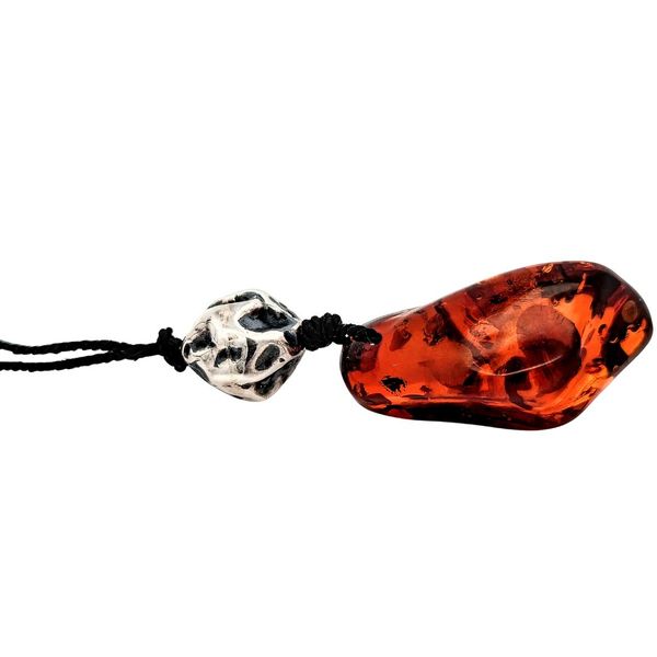 Large Polished Baltic Amber NEcklace Image 3 Vandenbergs Fine Jewellery Winnipeg, MB