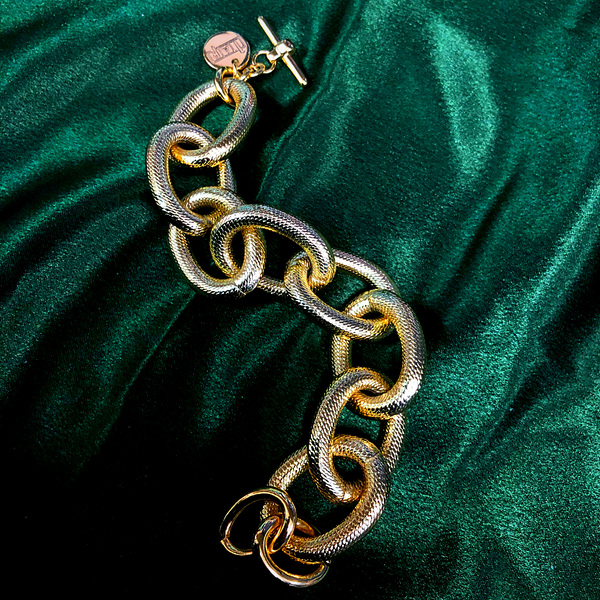 Gold Chain Bracelet Image 2 Vandenbergs Fine Jewellery Winnipeg, MB
