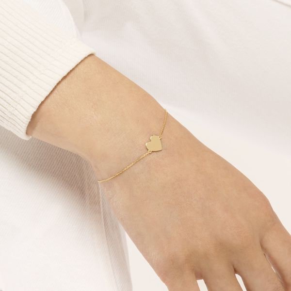 14k Gold Engravable Simple Heart Bracelet Image 4 Venus Jewelers Somerset, NJ